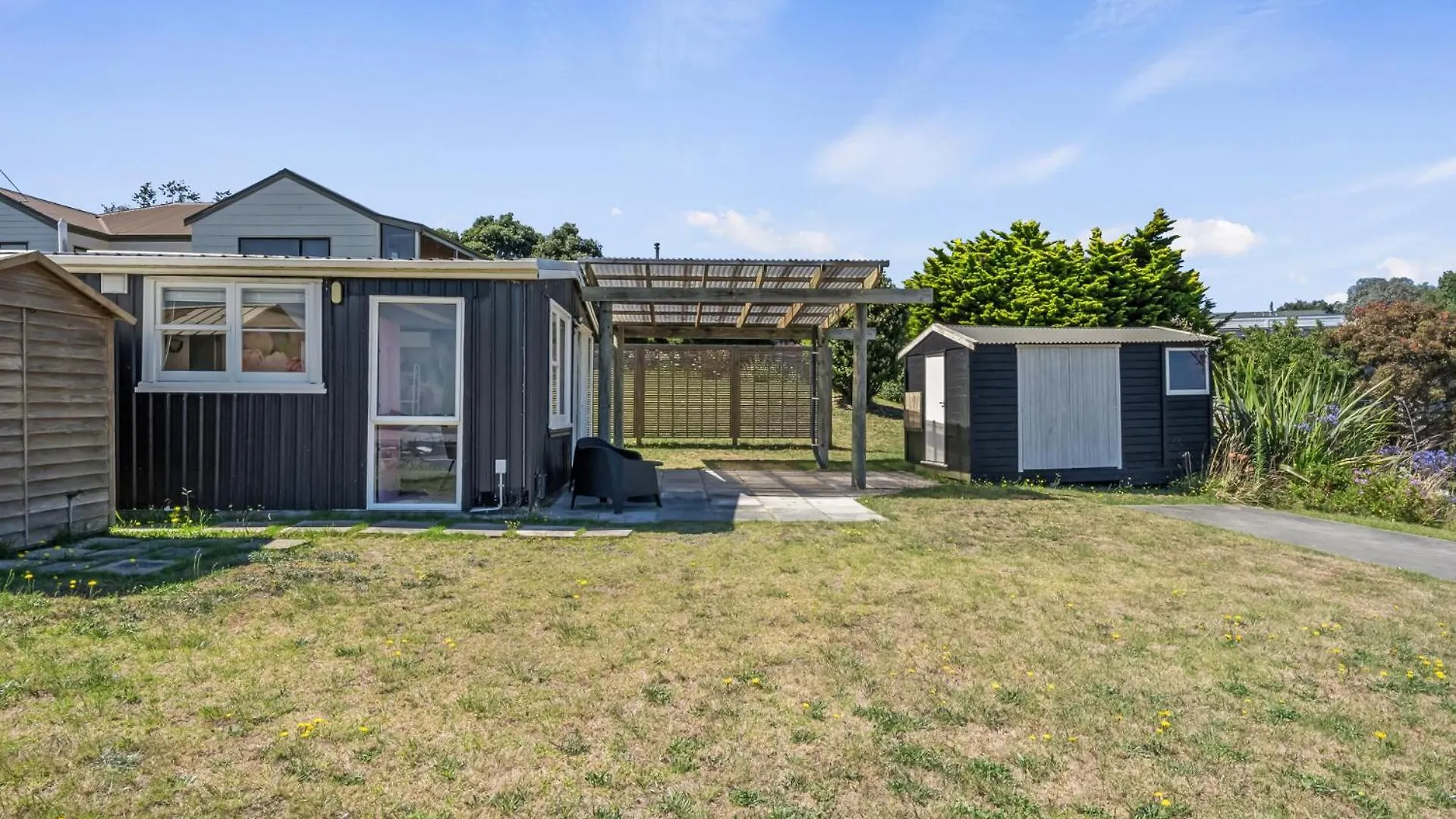 Hicks Haven - Waikanae Beach Holiday Studio Holiday home